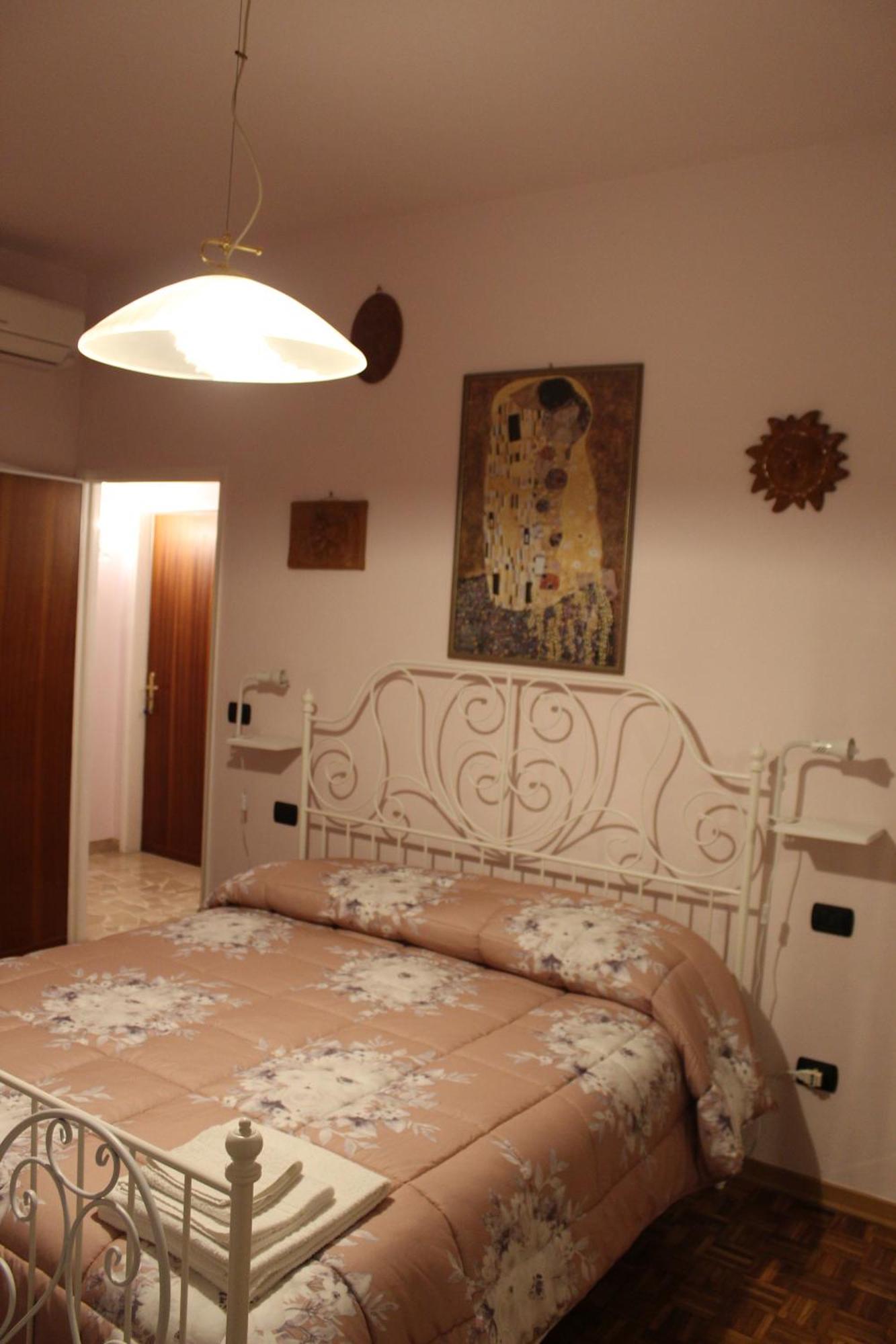 رافيننا B&B Marilyn المظهر الخارجي الصورة